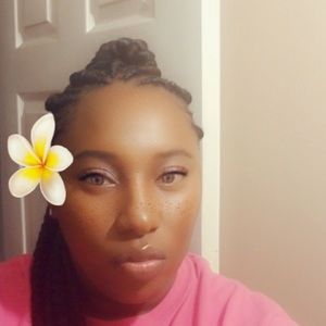 Meet your Posher, Marisa